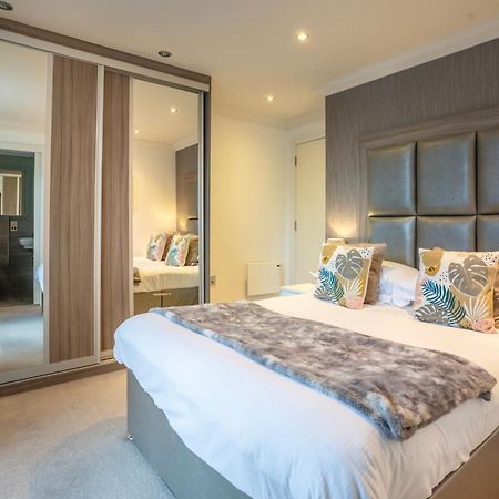 31 Cocoa Suites Йорк Экстерьер фото